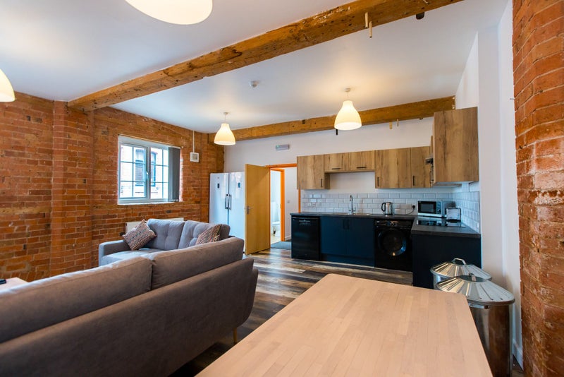 Stunning Converted Factory - student accommodation in Leicester - img_8