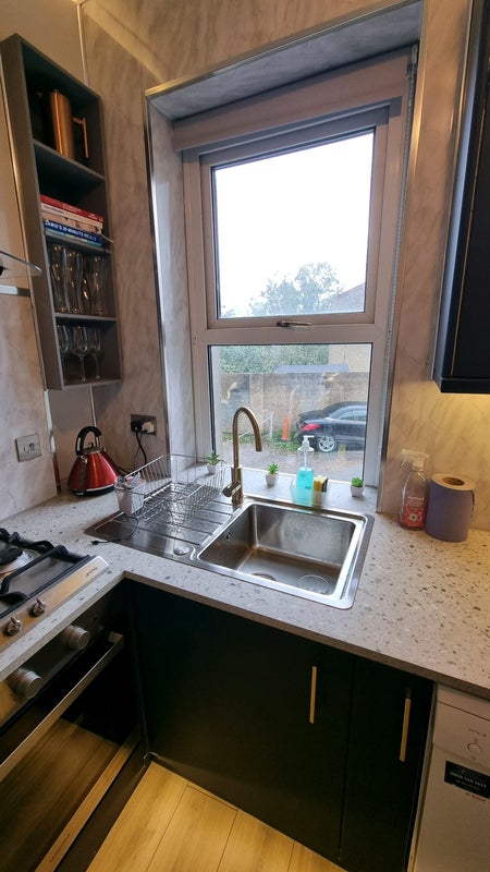 Stunning double bedroom on beautiful house - student accommodation in Pontypridd - img_7