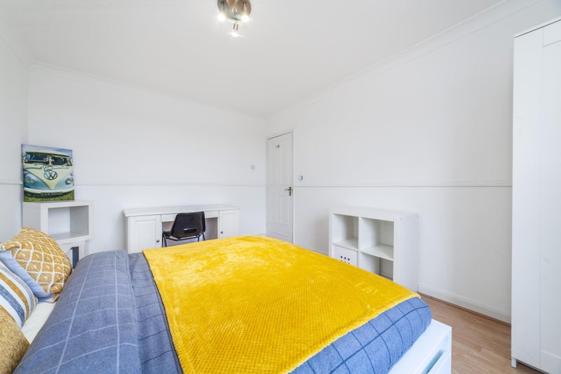 Stunning Double For Couples in Prime Location  - student accommodation in Fulham Broadway - img_2