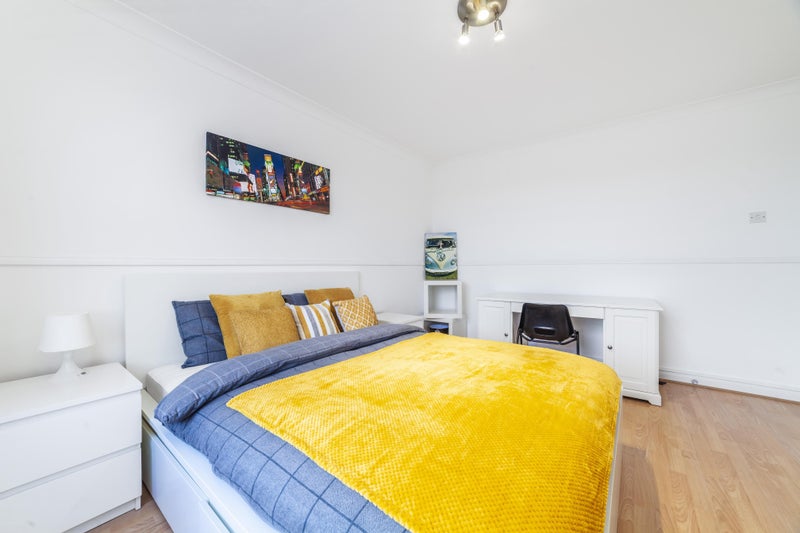 Stunning Double For Couples in Prime Location  - student accommodation in Fulham Broadway - img_1