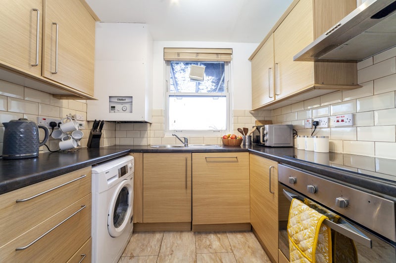 Stunning Double For Couples in Prime Location  - student accommodation in Fulham Broadway - img_4