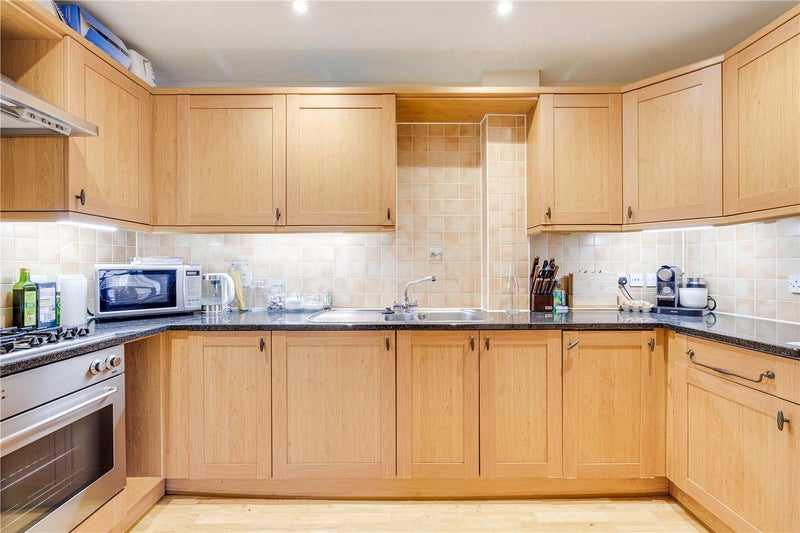 Stunning flat with an equally wonderful housemate! - student accommodation in Parsons Green - img_4