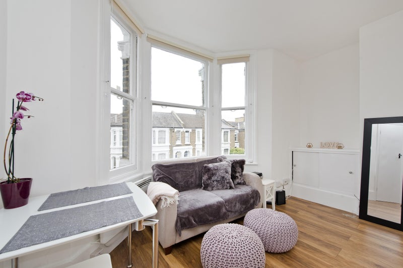 Stunning Furnished Studio Flats Available Sep/Oct. - student accommodation in Shepherds Bush - img_12