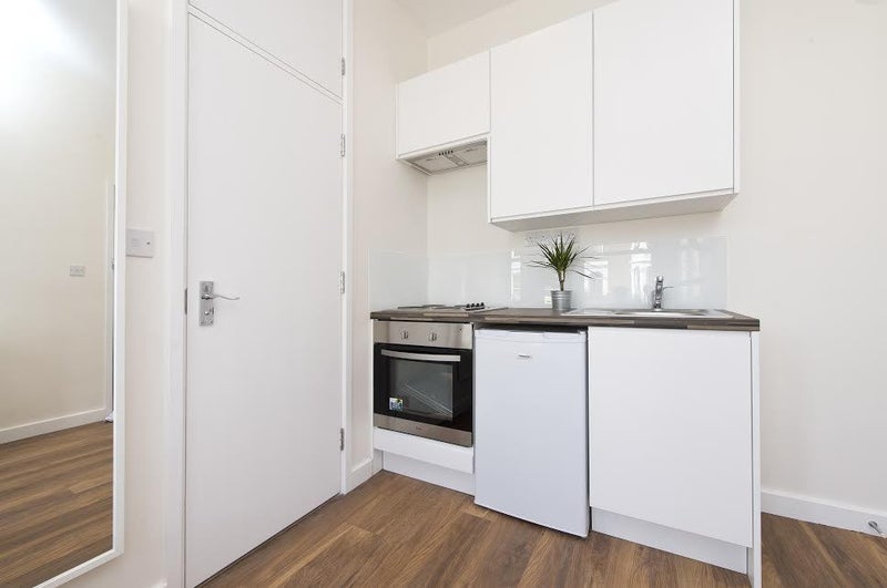 Stunning Furnished Studio Flats Available Sep/Oct. - student accommodation in Shepherds Bush - img_16