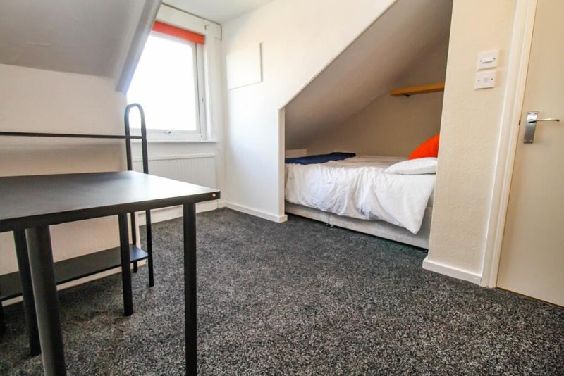*Stunning Houseshare* Professional/Post Grad Only - student accommodation in Leeds - img_3