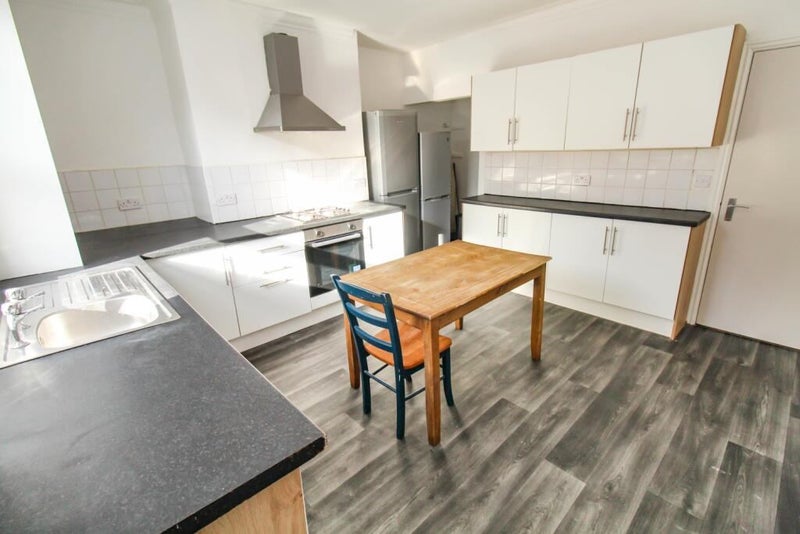 *Stunning Houseshare* Professional/Post Grad Only - student accommodation in Headingley - img_13