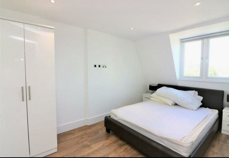 Stunning penthouse - student accommodation in Limehouse - img_2