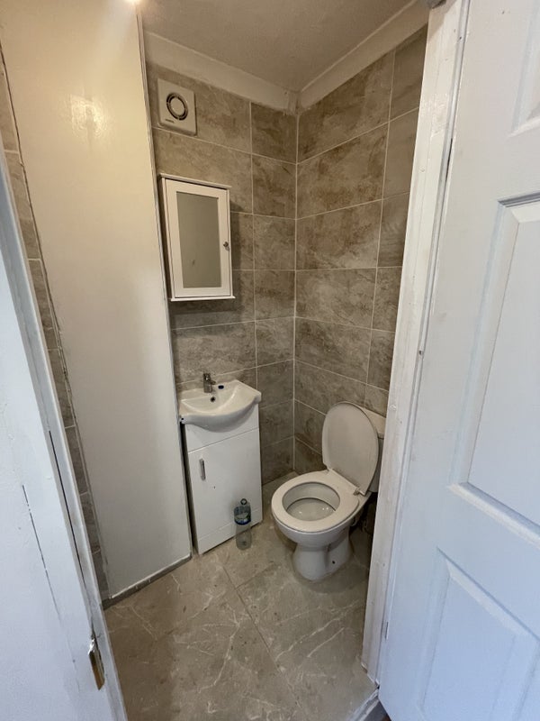 Stunning Studio Flat to rent in Ealing W13 - student accommodation in Ealing - img_3