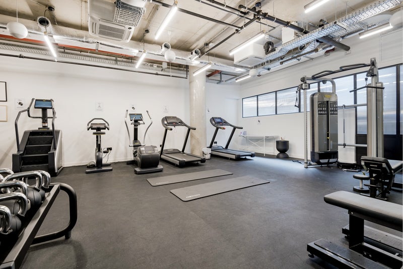 Stylish 2 Bed Apt next to Camden Lock with Gym - student accommodation in Camden Lock - img_7