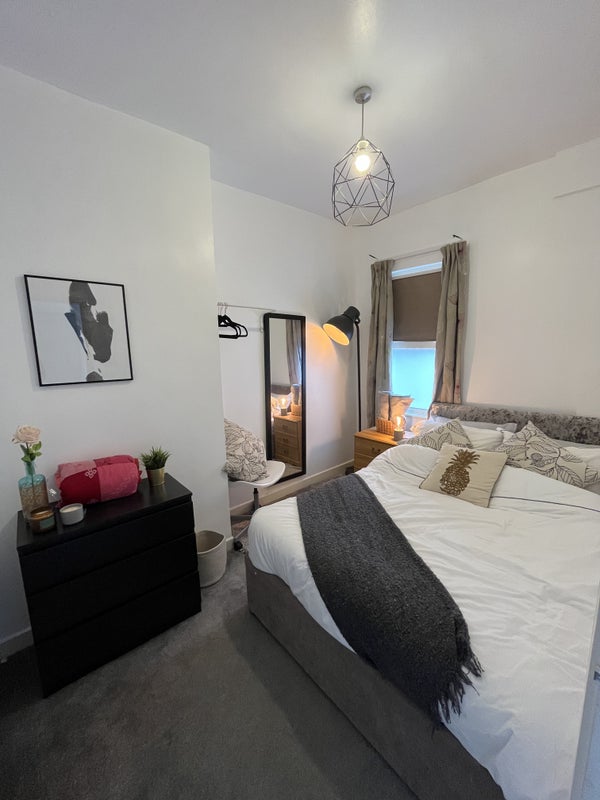 Room to rent from Sep at £330/month student accommodation in Belfast - img_2