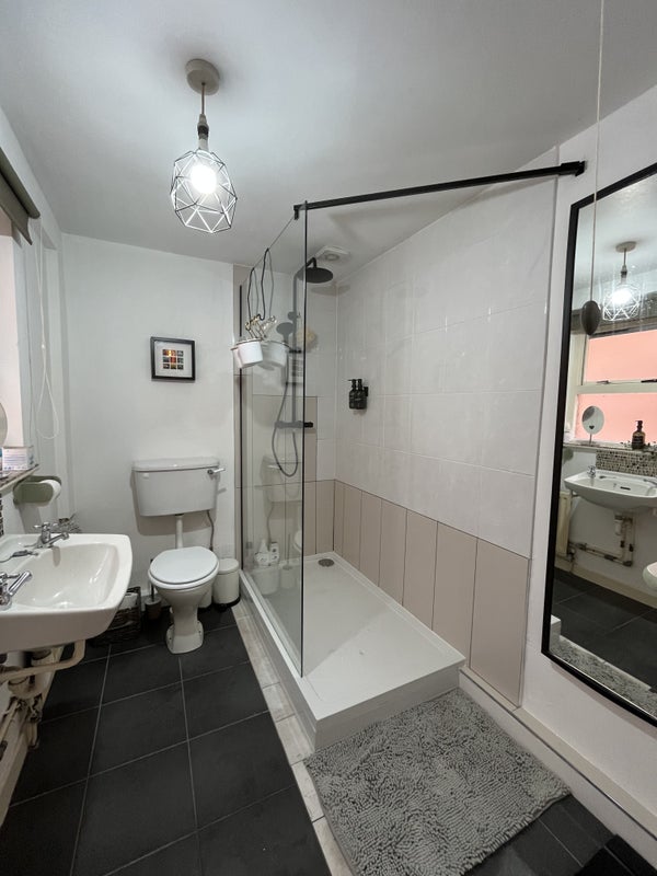 Room to rent from Sep at £330/month student accommodation in Belfast - img_4