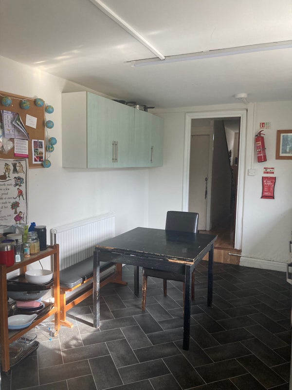 Subletting spacious, sunny room in quiet area - student accommodation in Oxford - img_1