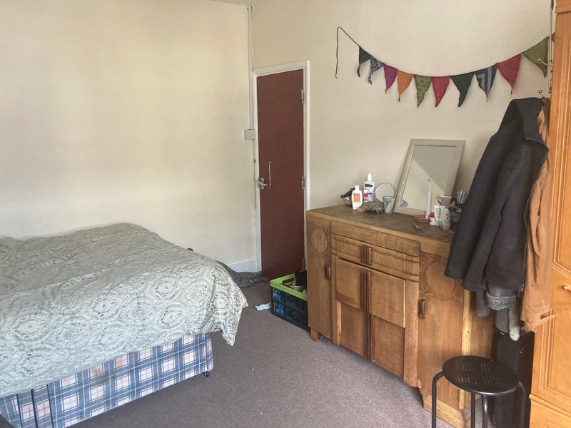Subletting spacious, sunny room in quiet area - student accommodation in Oxford - img_3