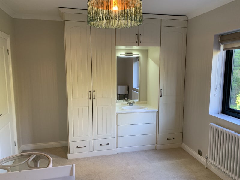 Sun/Mon-Fri Female tenant for double Room in home - student accommodation in Mayford - img_2