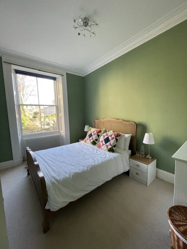 Sunny Short-Term Room in Morningside (Max 4 Weeks) - student accommodation in Morningside - img_4