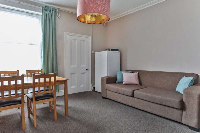 Super double room, recently refurbished house S10 - student accommodation in Sheffield - img_4
