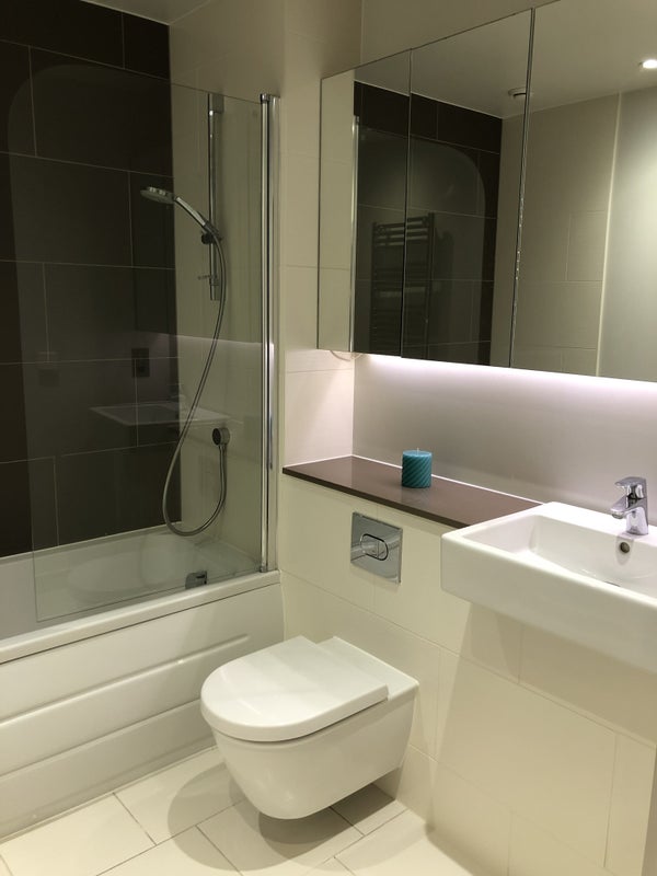 Superb Double Room in Greenwich - student accommodation in Greenwich - img_9