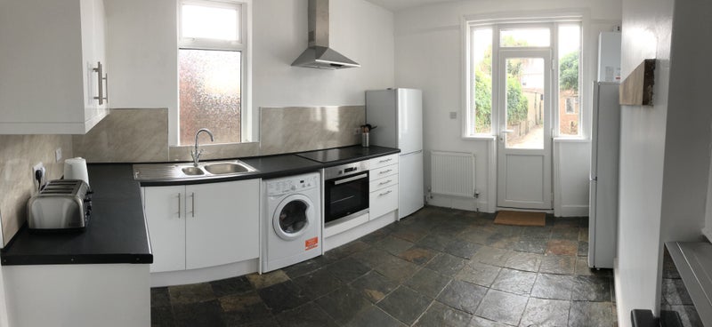 Superb room available in shared house - student accommodation in Gosport - img_5