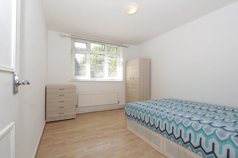 The Cheaper The Better - Stratford - student accommodation in Plaistow - img_1