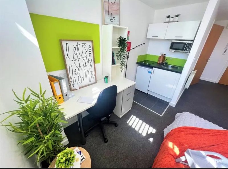 The room is open and ready for anyone interested - student accommodation in Leicester - img_2