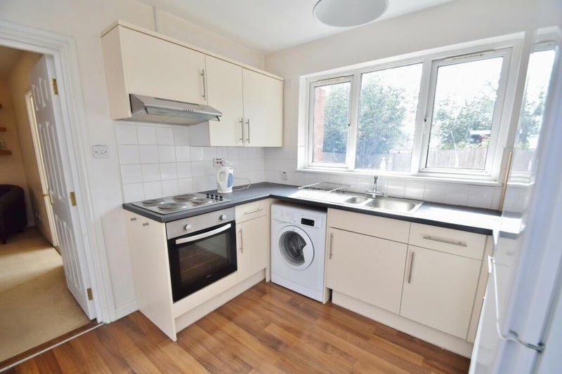 Three / Four Bedroom House Close To Romsey Road - student accommodation in Winchester - img_4