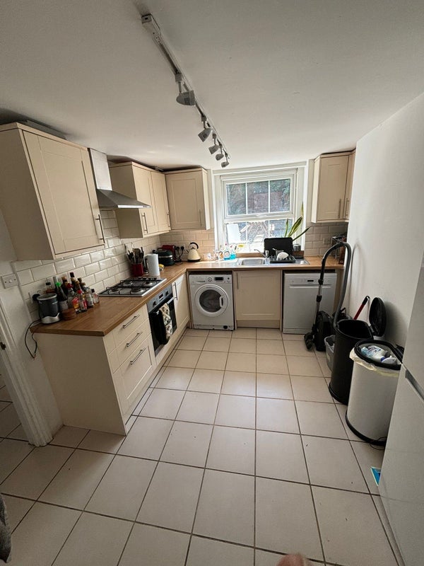 Top floor double room in Hackney Central - student accommodation in Hackney - img_2