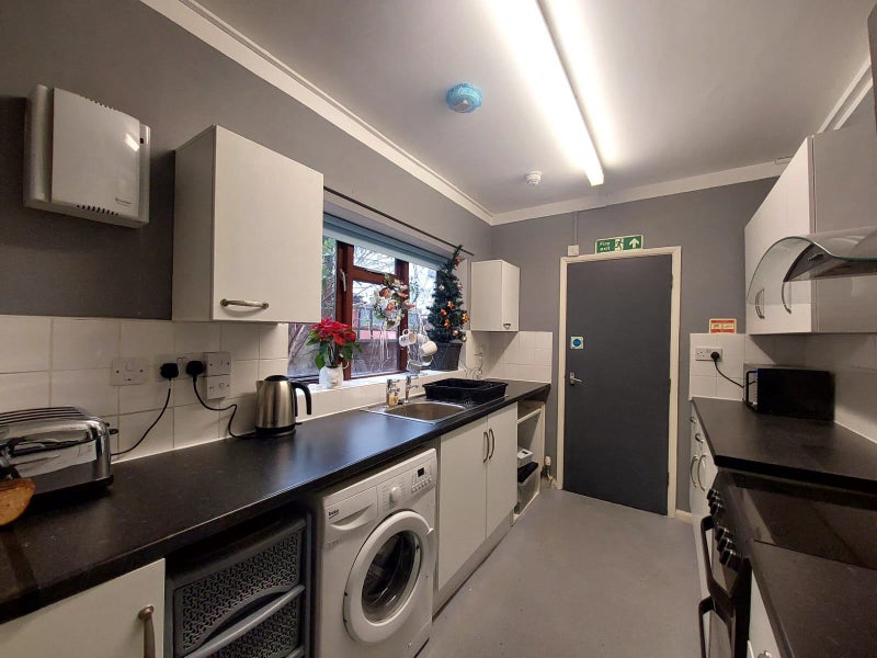 Town Centre - Kitchenette - Double Bedroom - student accommodation in Grantham - img_5