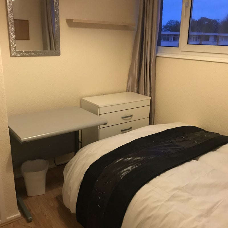 Two double rooms- All bills inc in female house - student accommodation in Hatfield - img_7