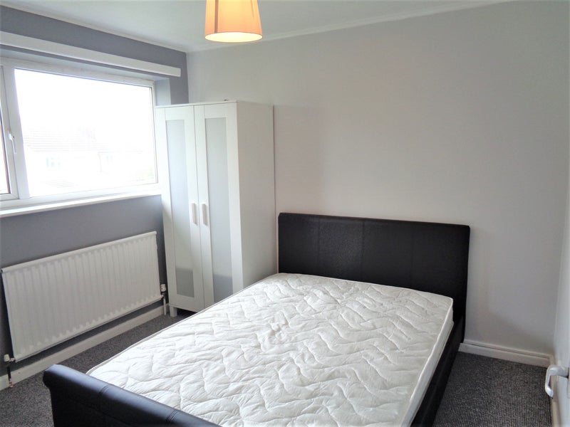 Two rooms available in Yate inclusive of bills - student accommodation in Yate