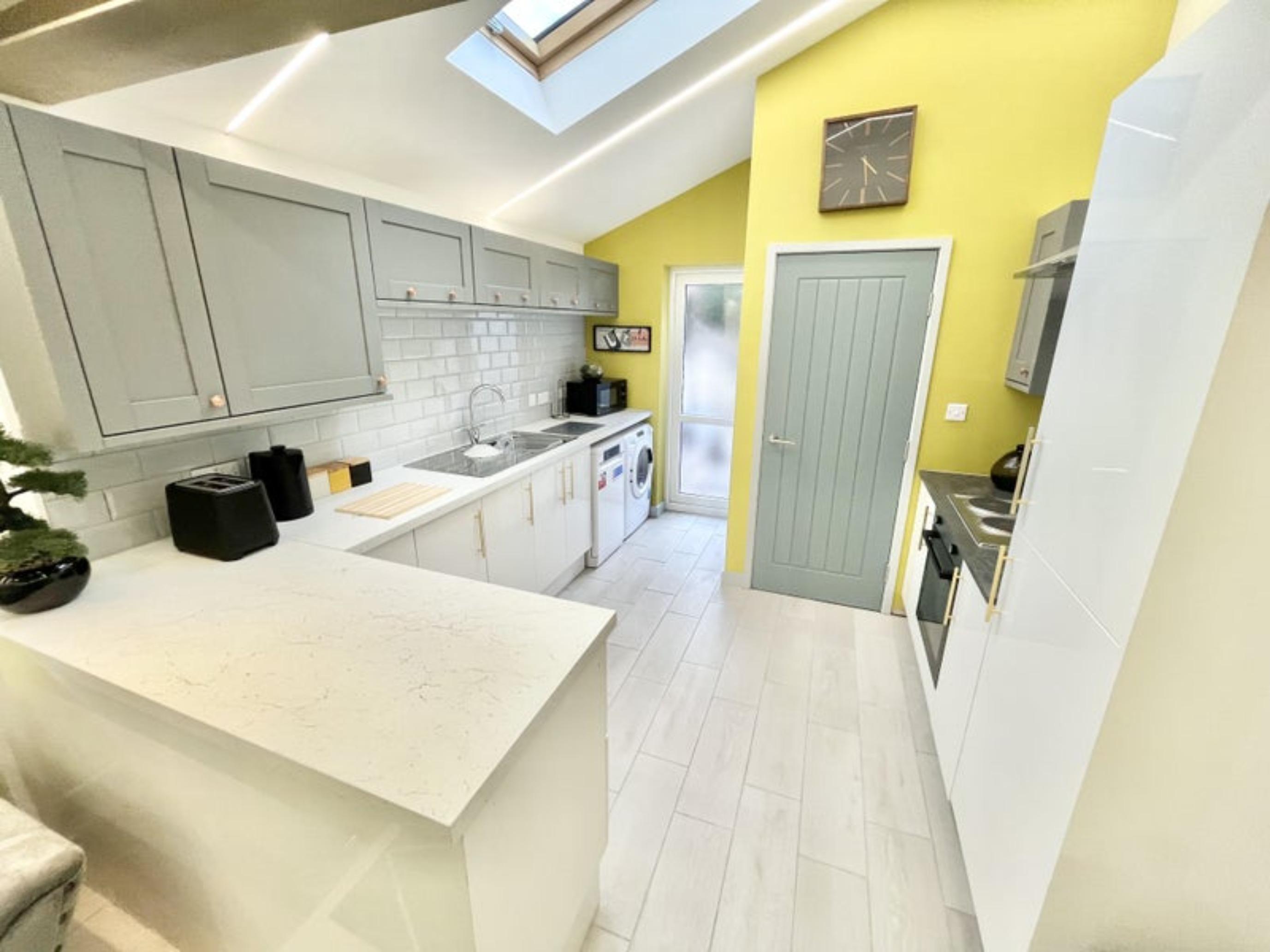 Admirable double bedroom in Stoke-on-Trent  - student accommodation in Stoke on Trent - img_3