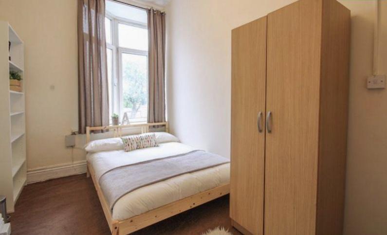 Amazing double bedroom close to Brondesbury Overground Station - student accommodation in London - img_7
