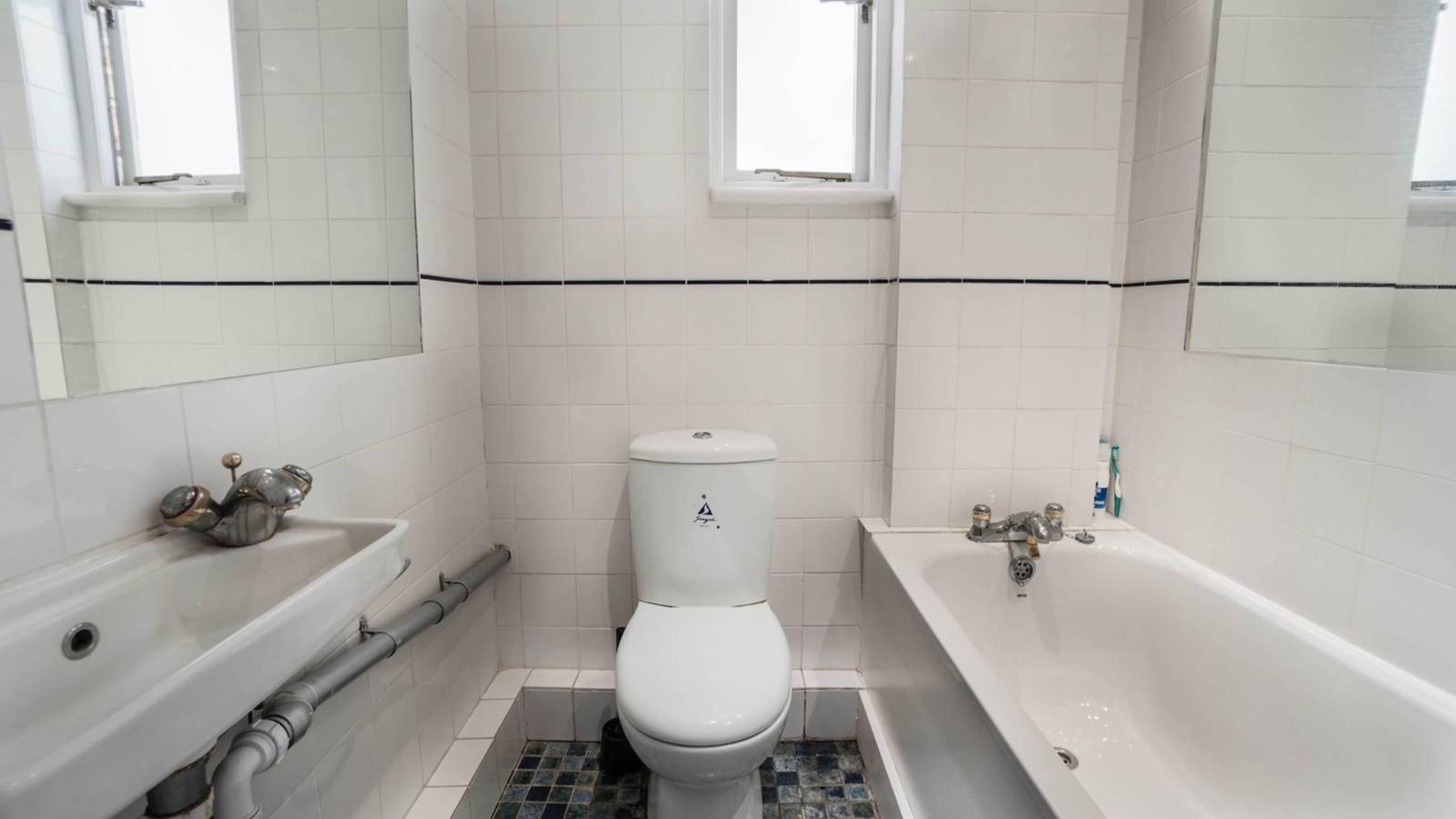 Bright double bedroom in Hackney - student accommodation in London - img_4