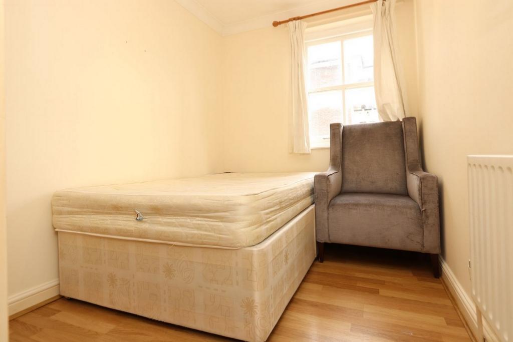 Compact double bedroom near Mudchute Park and Farm - student accommodation in London - img_6