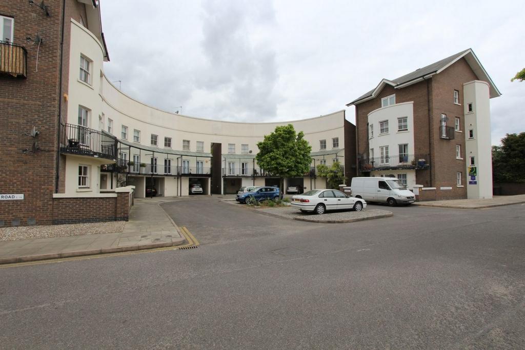 Compact double bedroom near Mudchute Park and Farm - student accommodation in London - img_13