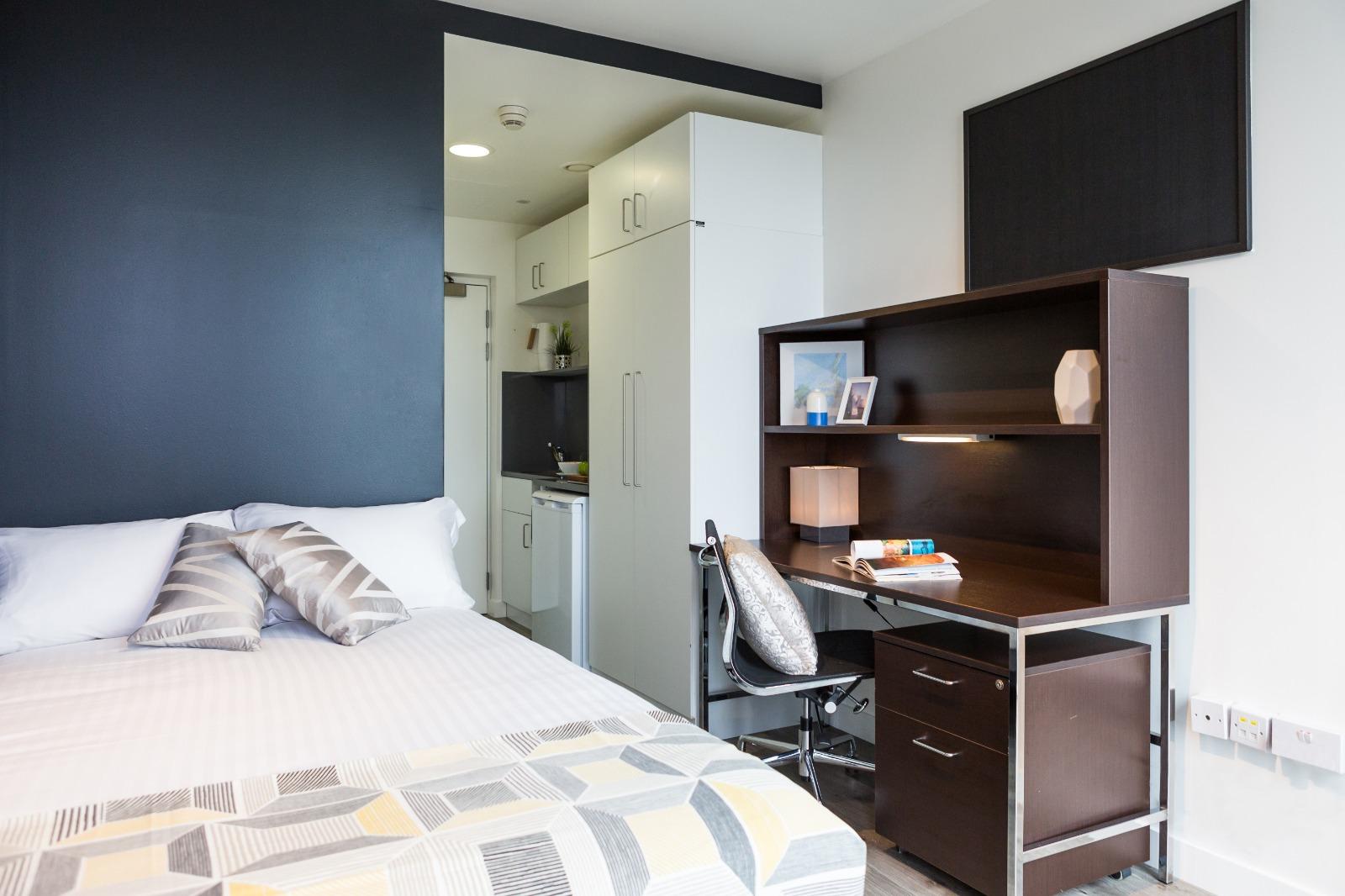 Cool double ensuite bedroom in King’s Cross - student accommodation in London - img_6