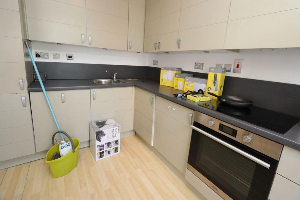 Double bedroom in a 4-bedroom flat, in Greenwich - student accommodation in London - img_7