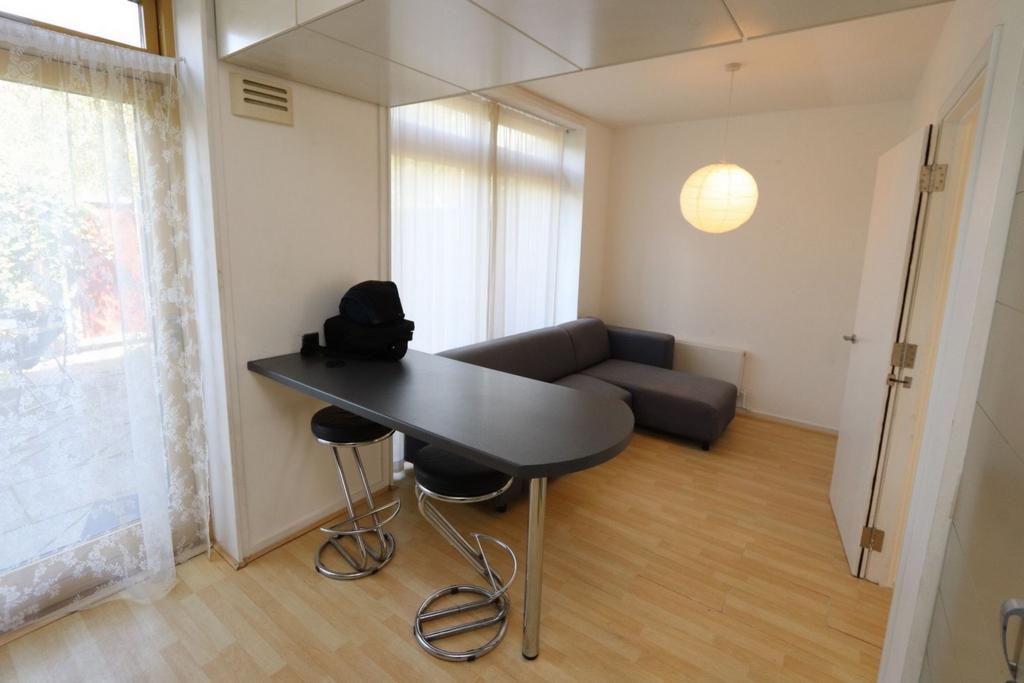 Double bedroom in a 4-bedroom flat, in Greenwich - student accommodation in London - img_8