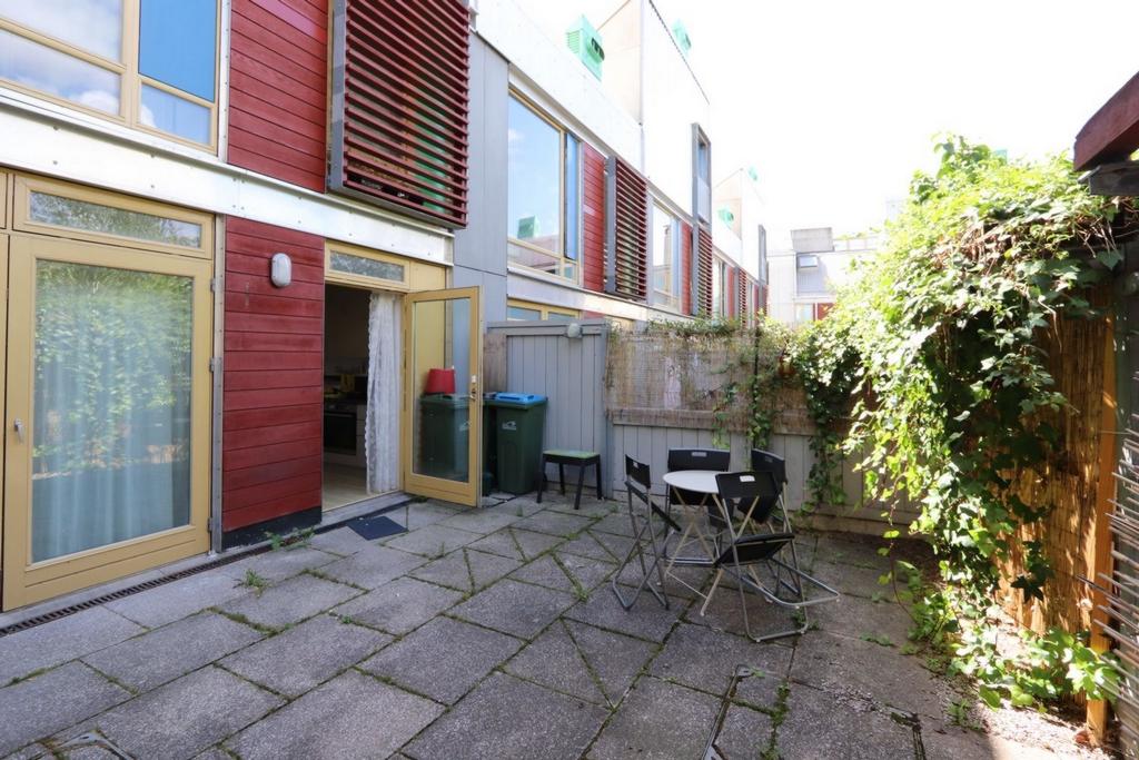 Double bedroom in a 4-bedroom flat, in Greenwich - student accommodation in London - img_19