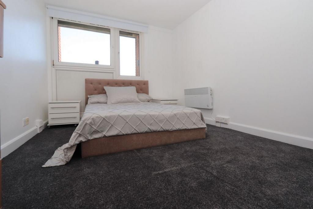 accommodation/uk/double-bedroom-in-holloway/bedroom-double-bedroom-room-1-13072023_617105_2.jpg