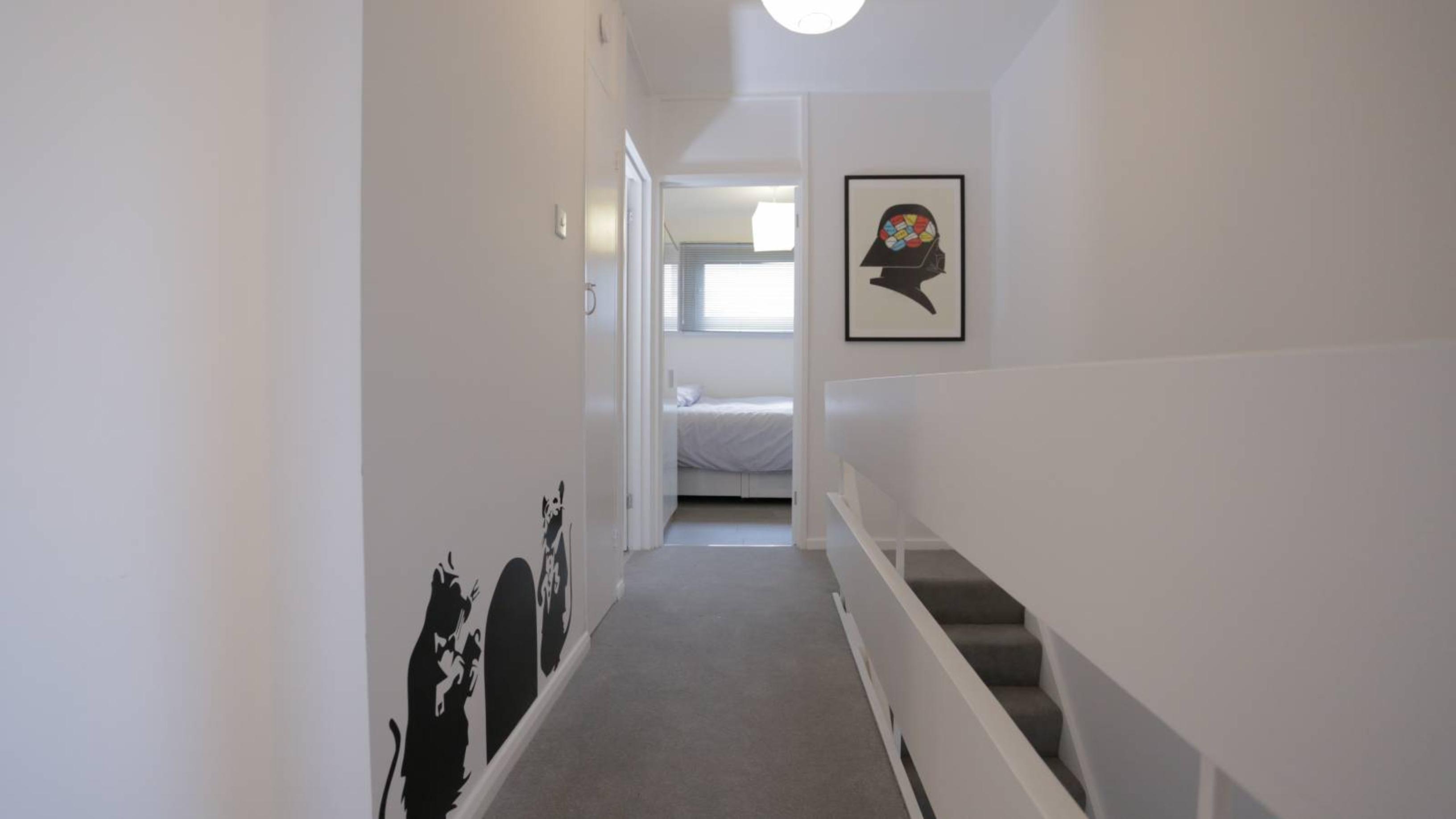 Elegant double bedroom near the Limehouse train station - student accommodation in London - img_11