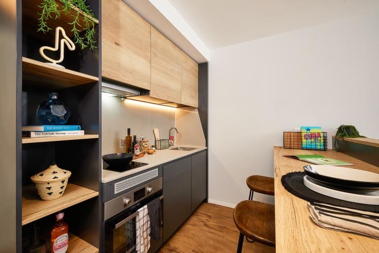 Welcoming studio next to Leeds Beckett University - student accommodation in Leeds - img_14