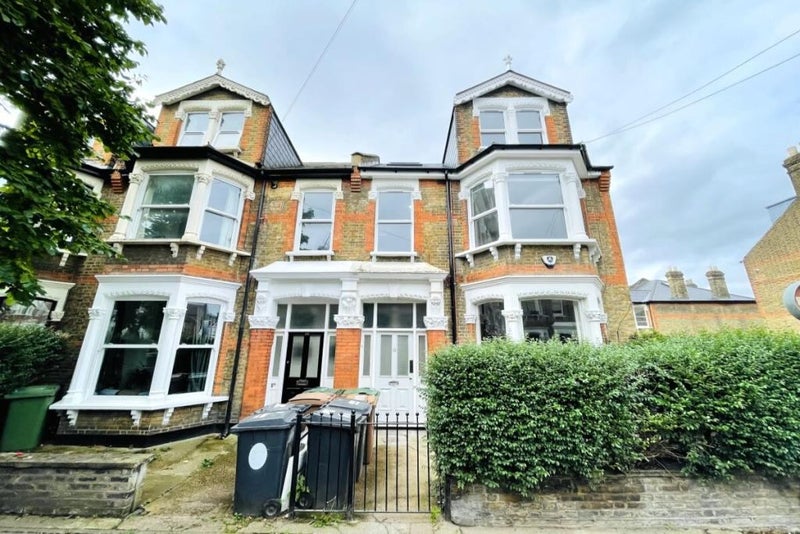 Unfurnished double room available Oct-Nov in E17 - student accommodation in Walthamstow Central - img_8