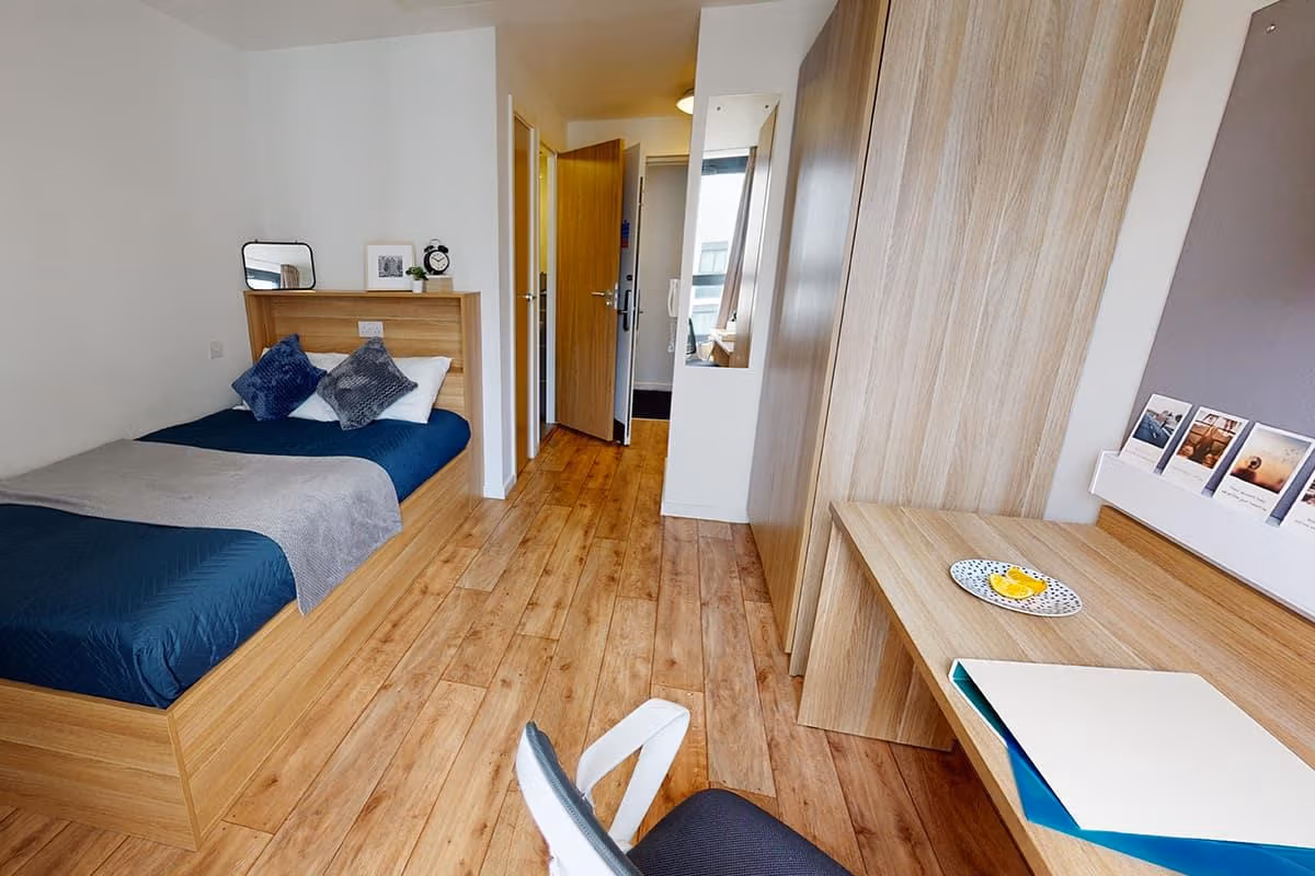 Bronze Studio Premium student accommodation in London - img_1