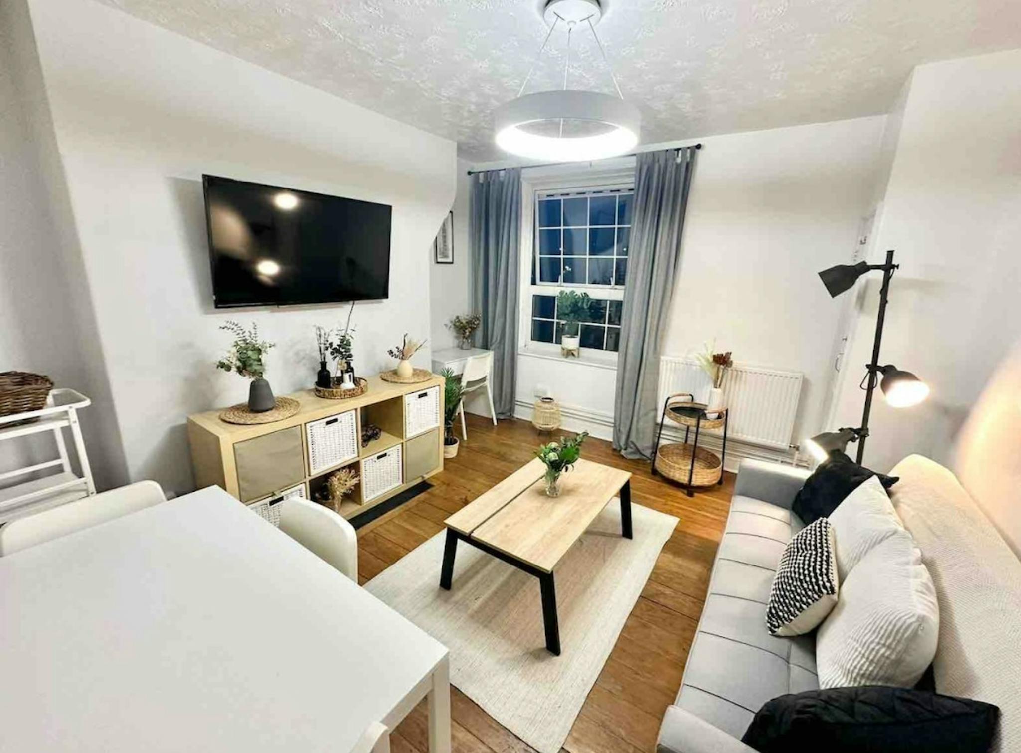 accommodation/united-kingdom/haddo-street,-london-1654692/image_1654692_6.jpg