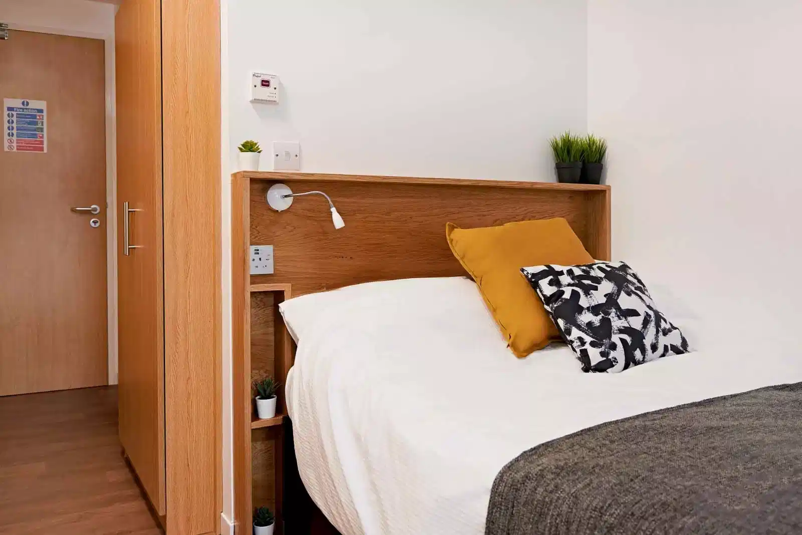 Lyme Regis House - student accommodation in Bournemouth - img_4