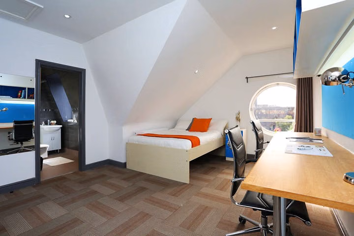  Great Location... Last Rooms Available!!! student accommodation in Coventry - img_9