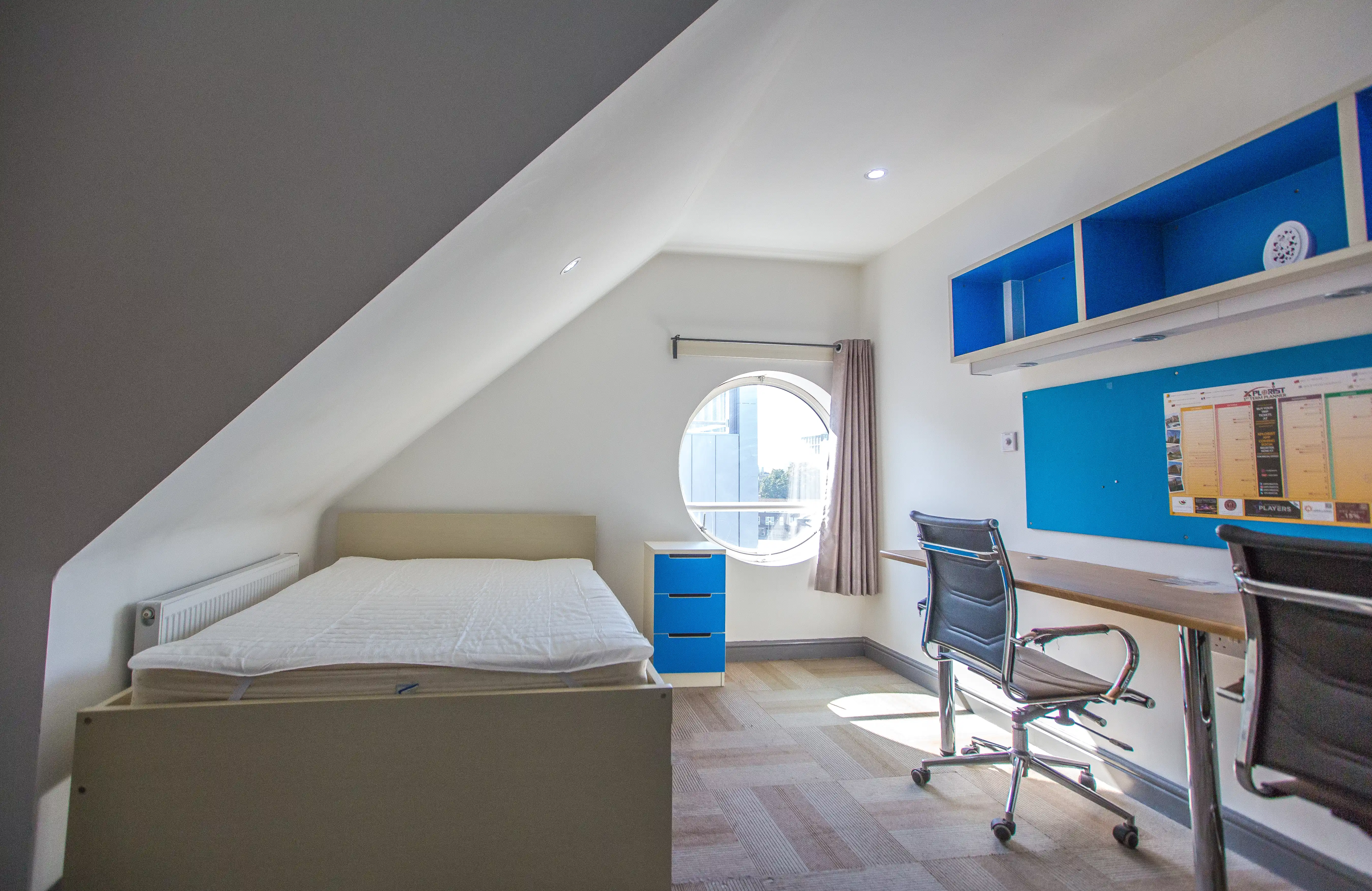  Great Location... Last Rooms Available!!! student accommodation in Coventry - img_21