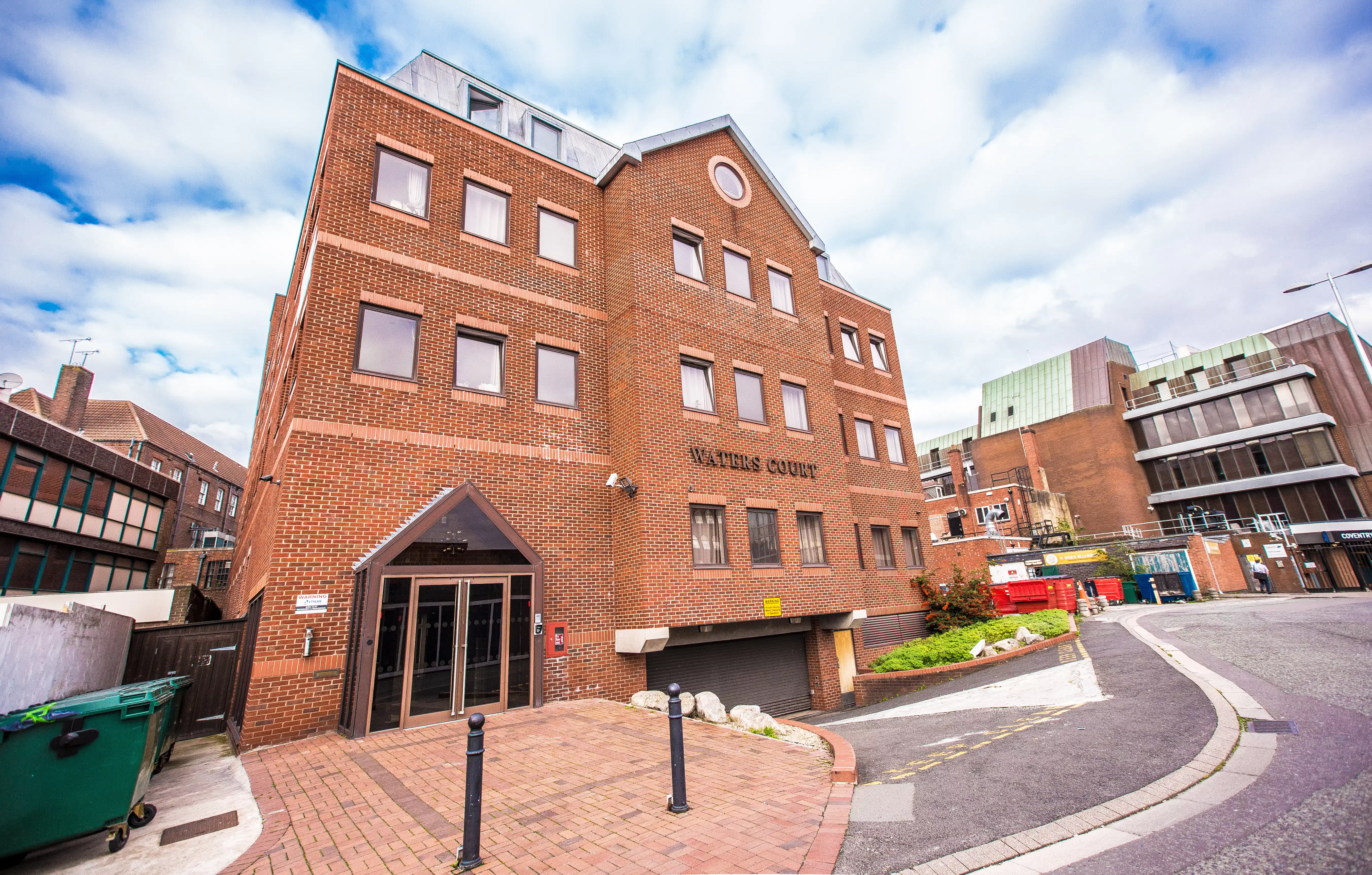  Great Location... Last Rooms Available!!! student accommodation in Coventry - img_44
