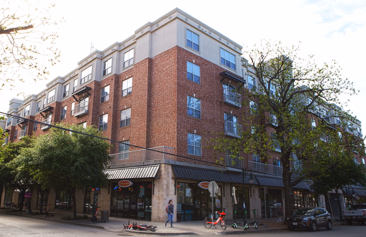 2222 Rio Grande St - student accommodation in Austin - img_3