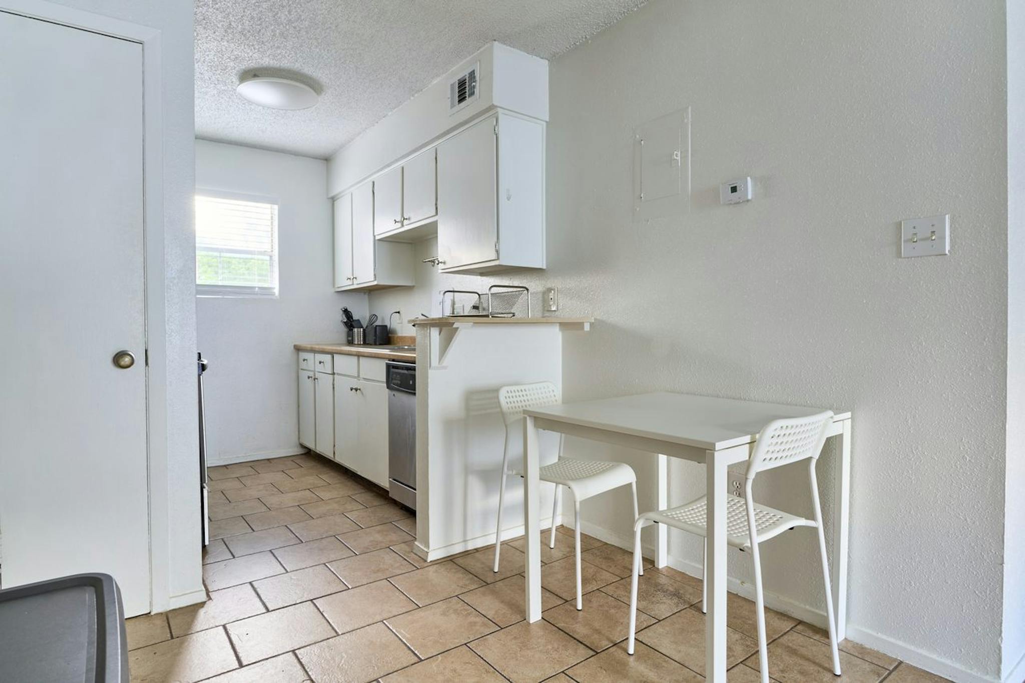 W 37th St, Austin, TX - student accommodation in Lakeview - img_10